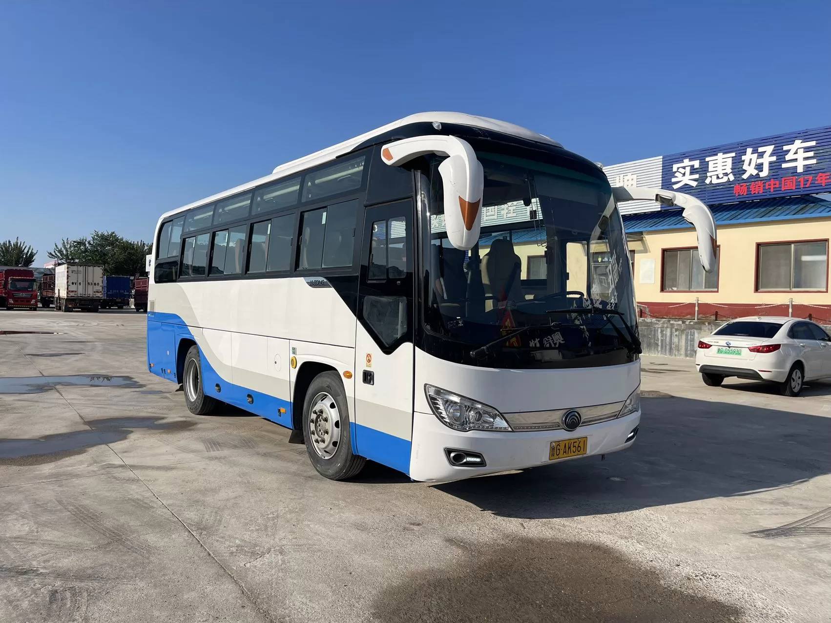 2017 30 Asientos Yutong 6816 Modelo con motor Yuchai Diesel Coach Bus